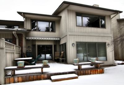 PRICE REDUCED: Bayview Condo for Sale: 19 68 Baycrest PL SW