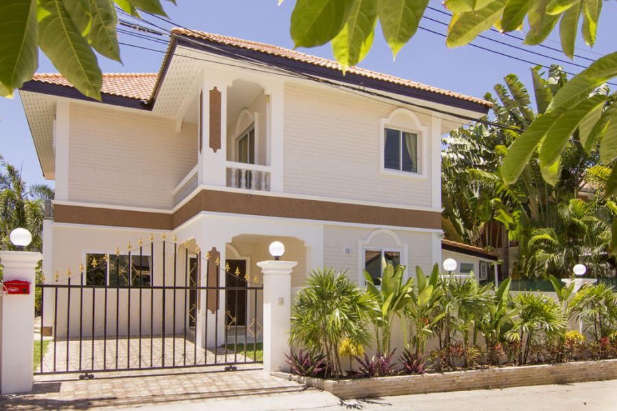 Pattaya 6 Bedrooms Investment Villa