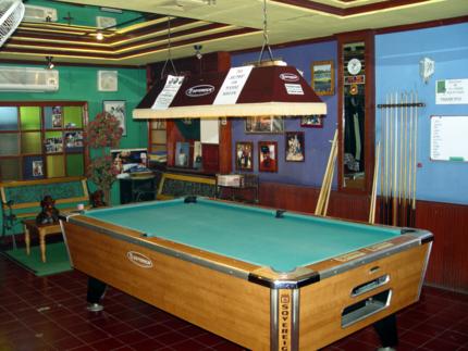 Jomtien Beach 20 Rooms Guesthouse Restaurant and bar / 