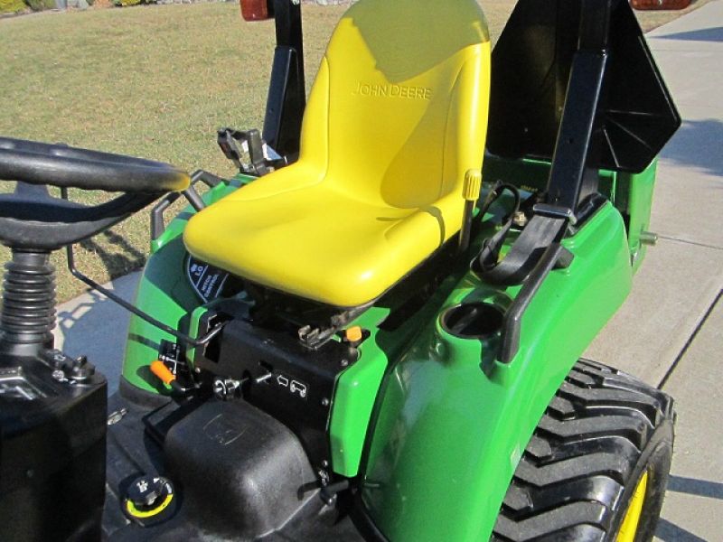 2011 John Deere 2305 Trac Ldr 4x4 62 Mower I-Match