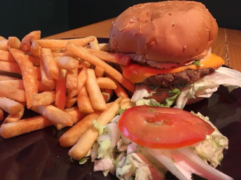 Thailand Pattaya Center Modern Bar with 4 Rental Rooms