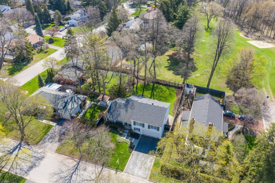 4 Bed Side Split Detached W Over 2500 Sq.Ft. For Sale in Burlington