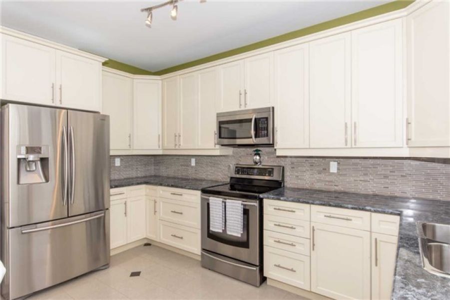 3 Bedroom Detached Home for Sale in Willmott, Milton