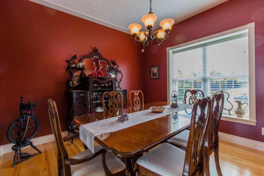 2122 Wildflower Road