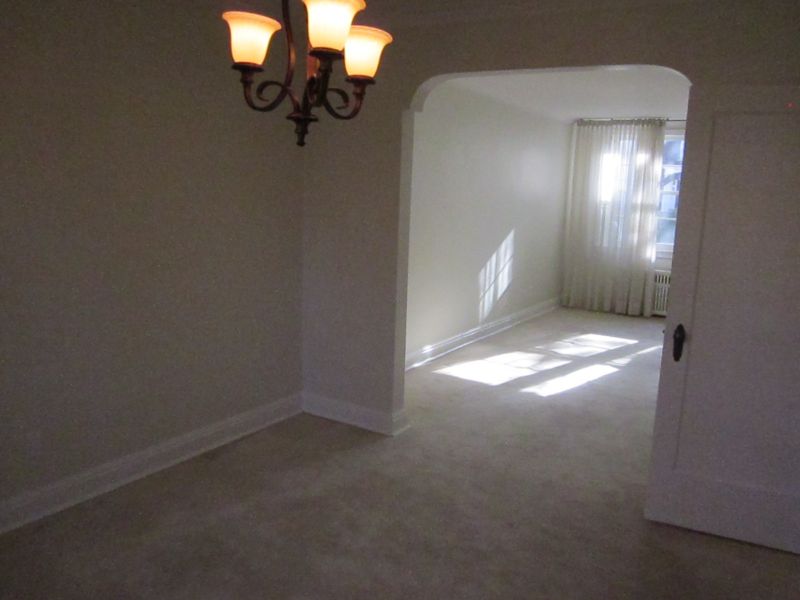 556 St. Clements. North Forest Hill