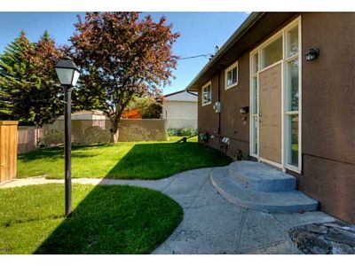 Rutland Park House for Sale: 3811 Sarcee RD SW Calgary