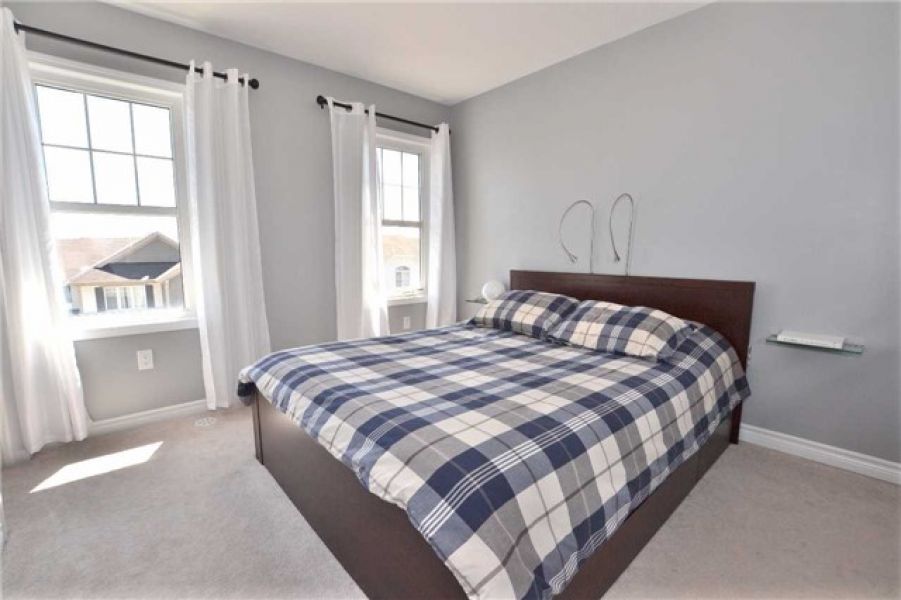 3 Bedroom Village Town House For Sale in Clarke, Milton