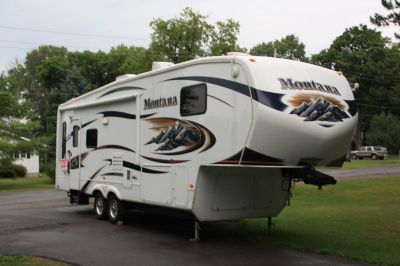 2010 Keystone Montana 2955RL 5th Wheel Trailer