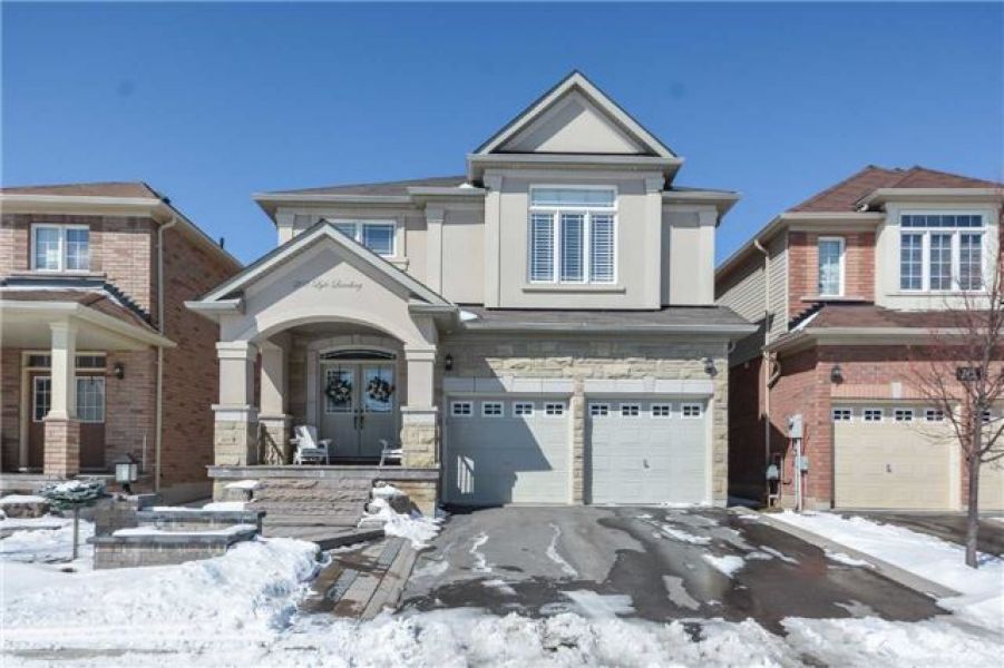 4 Bedroom Detached Home for Sale in Willmott, Milton