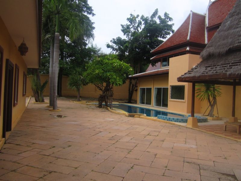 Pratumnak Buy Land 5 Bedroom Villa Free