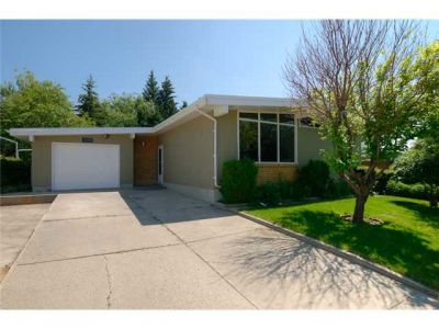 Collingwood House for Sale: 4324 19 ST NW