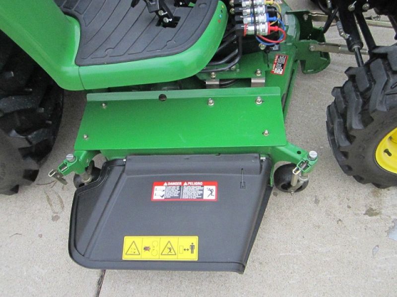  2008 John Deere 3120 4X4 Tractor Mower Blade