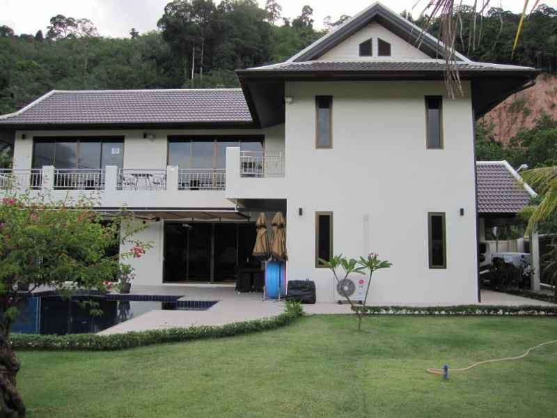 Phuket 5 Star 5 Bedroom Pool Villa Bargain Priced
