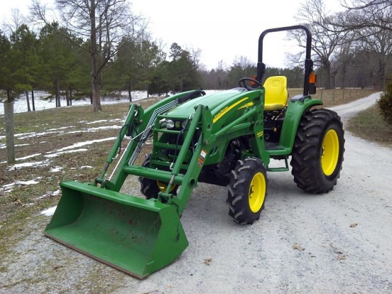 2011 John Deere 4120 4x4 w/ 400 CX Loader