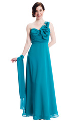 Party dresses for a sophisticated feel