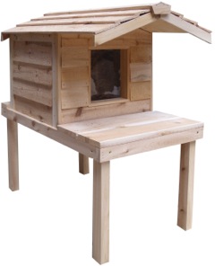 Outdoor Cedar Houses for Cats and Kittens