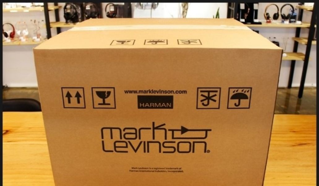 Mark Levinson No. 585 Integrated Amplifier