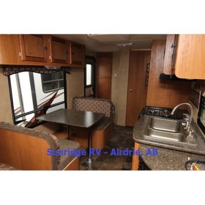 2013 Crossover 210QB, Travel Trailer - $18,995.00
