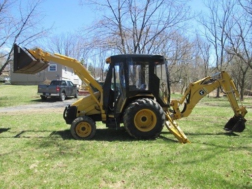 2006 John Deere 110 4x4 TLB Soft Cab