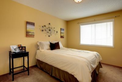 West Springs House for sale: 28 West Springs WY SW