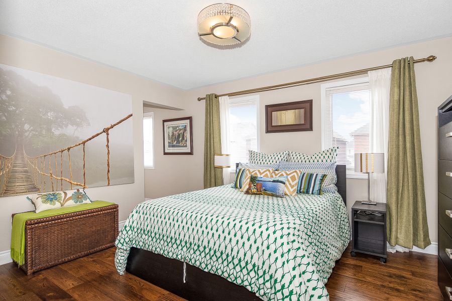 3 Bedroom Detach Home For Sale in Willmott, Milton