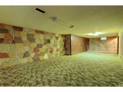 Acadia House for Sale: 276 Acadia DR SE