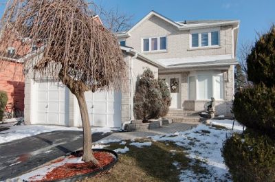 Pickering (Glendale) Home for Sale