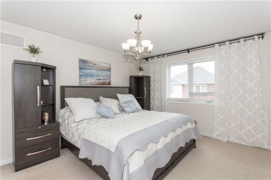 3 Bedroom Detached Home for Sale in Willmott, Milton