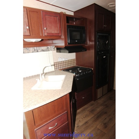 2014 Elkridge Express E26 - $27,995.00