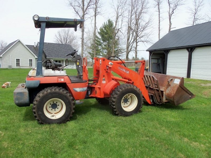 2000 Kubota R520 Articulating Wheel Loader