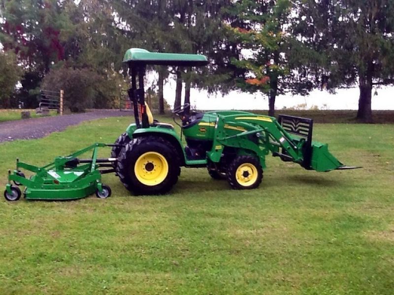 2006 John Deere 3320 4WD Tractor Loader Attachments