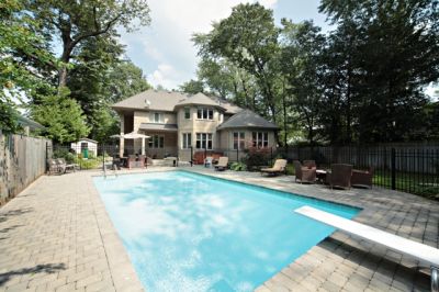 LORNE PARK DREAM HOME!