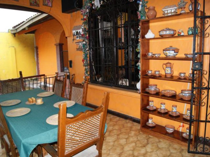 Rent luxurious furnished rooms for short or long term seasons in Panama