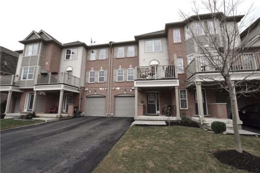 2 Bedroom Village Town House for Sale in Harrison, Milton
