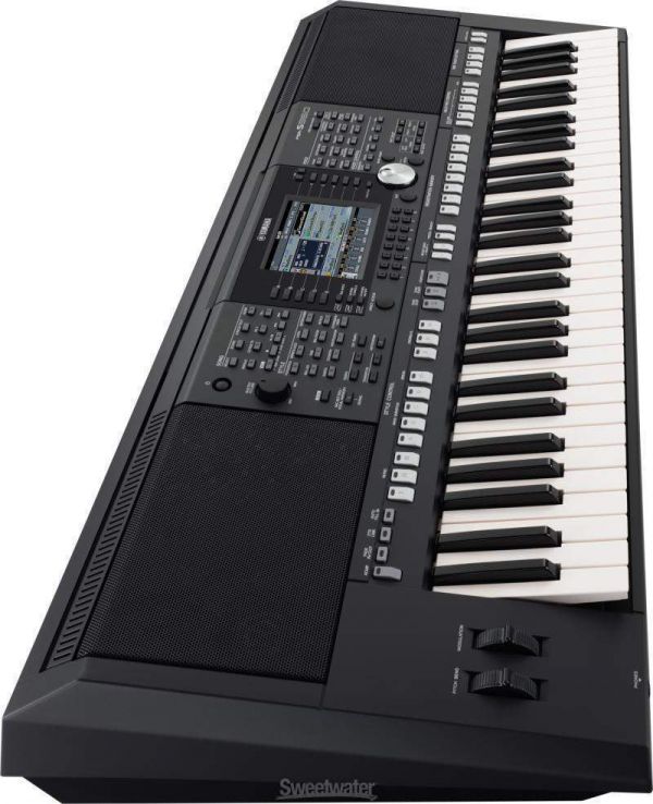  F/S New: Yamaha Tyros 5 keyboad, Korg Pa3X Keyboard ... 