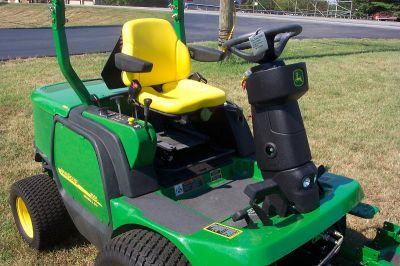 2012 John Deere 1565 Front Mower Series II 4WD