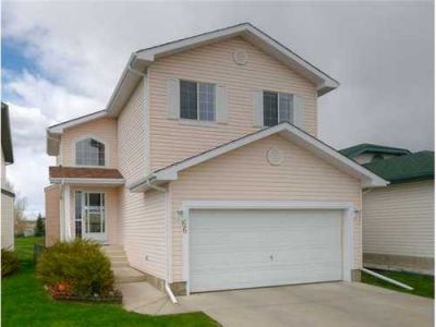 Somerset House for Sale: 66 Somerside MR SW Calgary