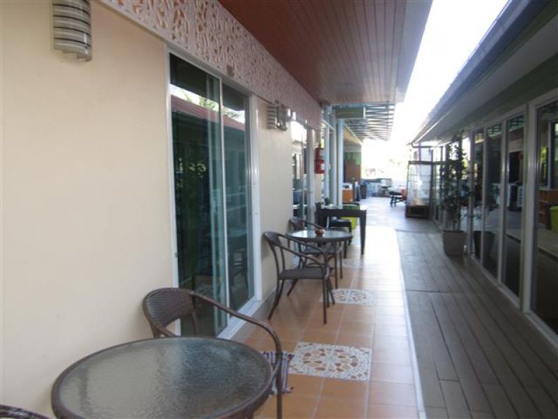 Pattaya Jomtien 64 Unit Resort Residence Hotel