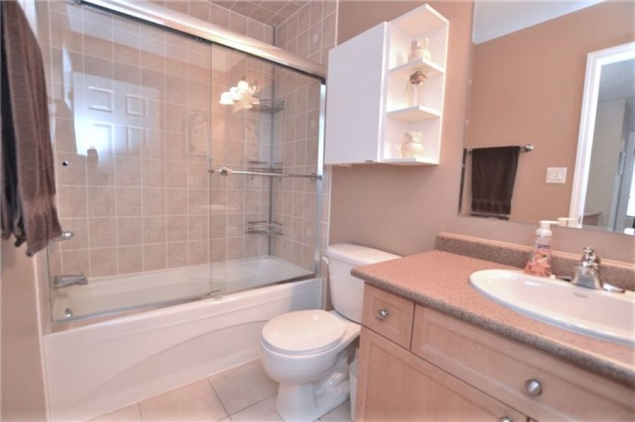 2 Bedroom Town Home for Sale in Coates, Milton