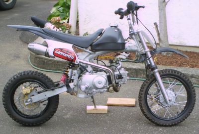 *~* Dirt bike / pitbike has a NEW , 4 stroke