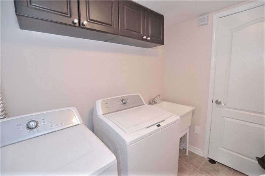 2 Bedroom Freehold Townhouse for sale in Harrison, Milton