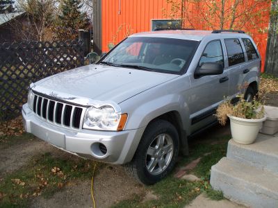 jeep grand cherokee  2006 11,999. w/ 160 kms noose jaw sk