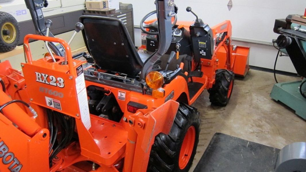 2005 Kubota BX23 Tractor Loader Backhoe