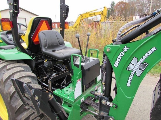 2008 John Deere 3120 TLB 30HP 4WD