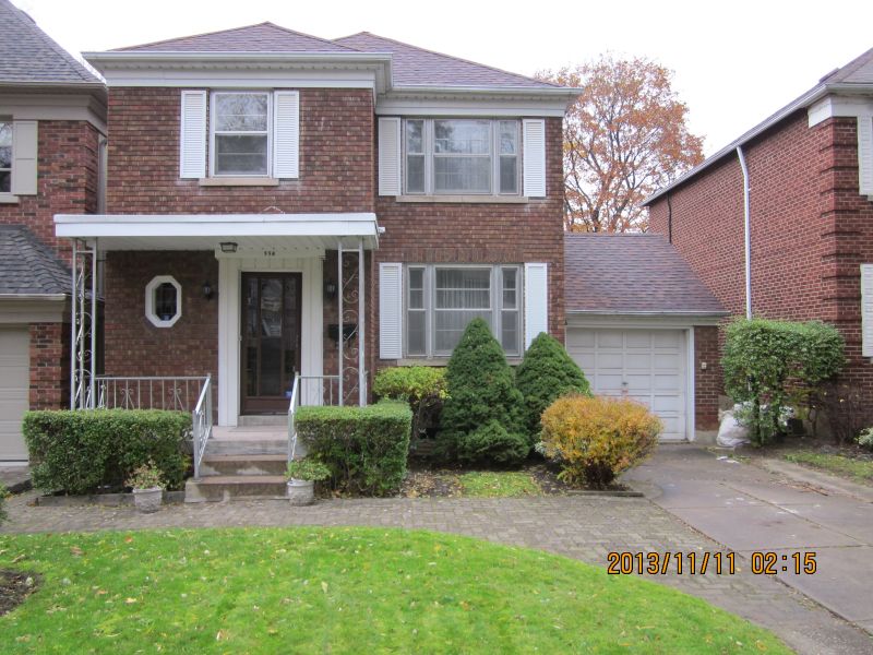 556 St. Clements. North Forest Hill