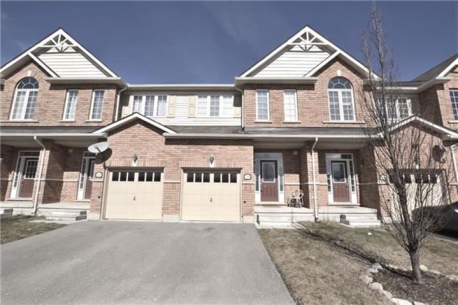 3 Bedroom Town House for Sale in Willmont, Milton