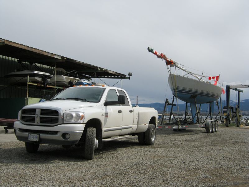 Canadian Boat Hauling Service - Boats & Sailboats - Professional & Insured