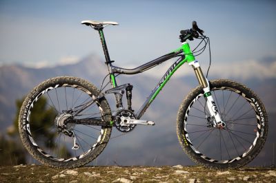 Brand New Original NEW Trek 2009 Madone 5.5 Pro Bike 