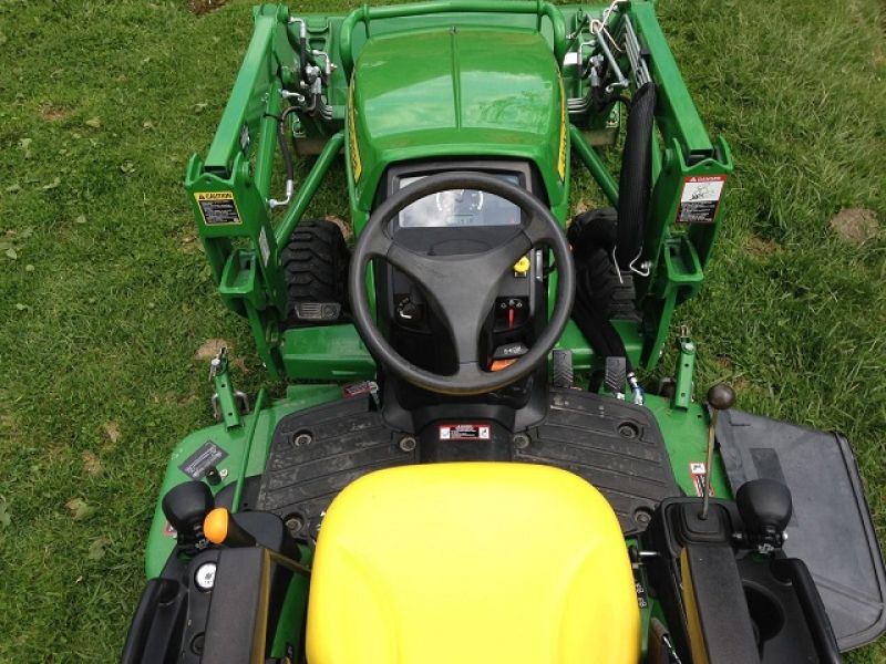 2012 John Deere 1026R 4X4 Loader