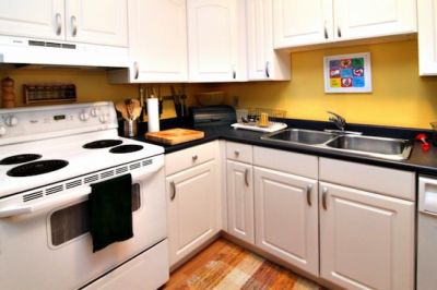 PRICE REDUCED: Brae Est Condo for Sale: 40 Brae Glen CO SW